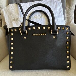 Michael Kors black bag